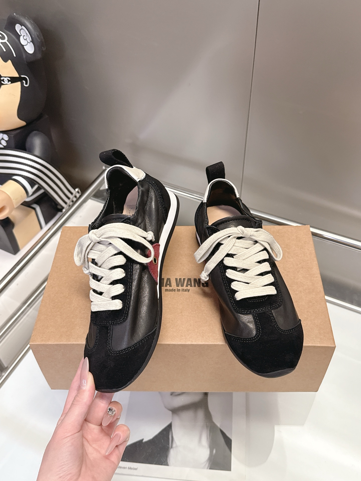 Women's high heels